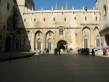  Palais des Papes, cour intrieure