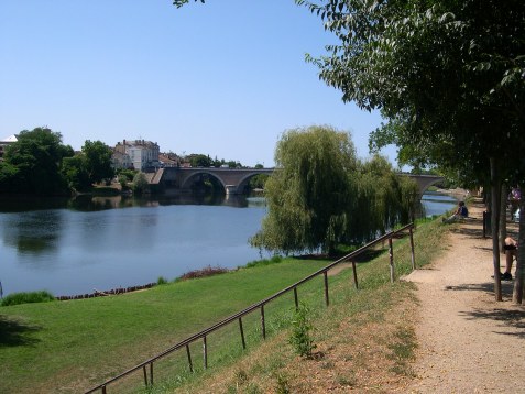  Pont sur la Dordogne  Bergerac