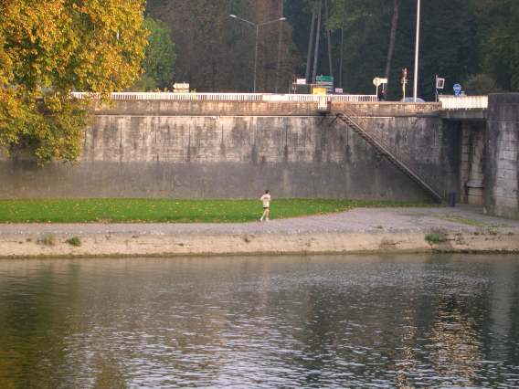  jogger