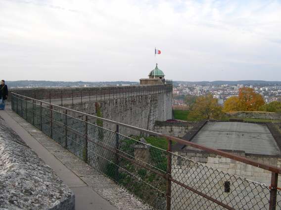  sur les remparts