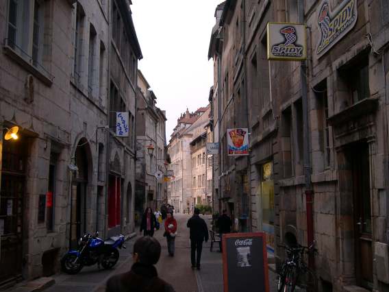  Ruelle donnant sur la grande rue