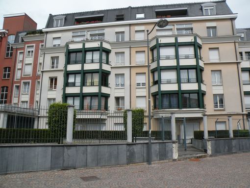  petit immeuble rcent, quartier Nouveau Sicle