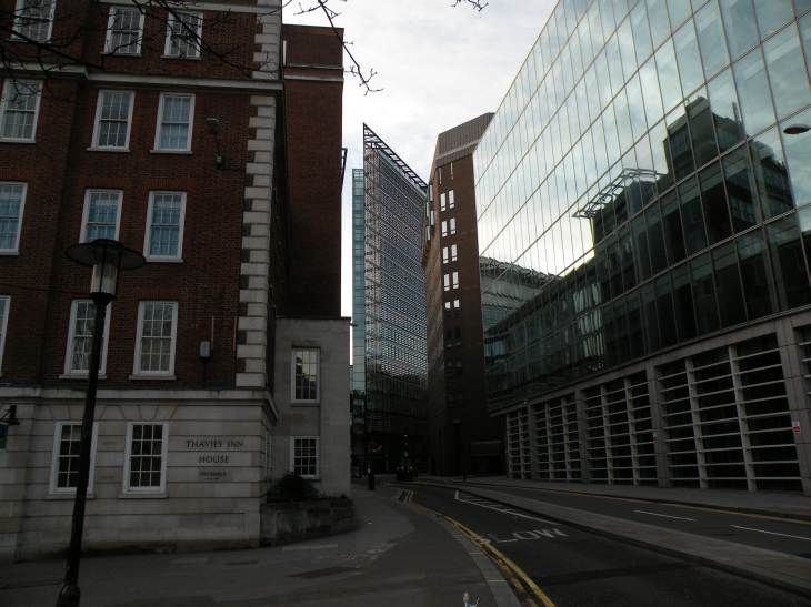  immeubles rcents et anciens dans la City, New Fetter Lane