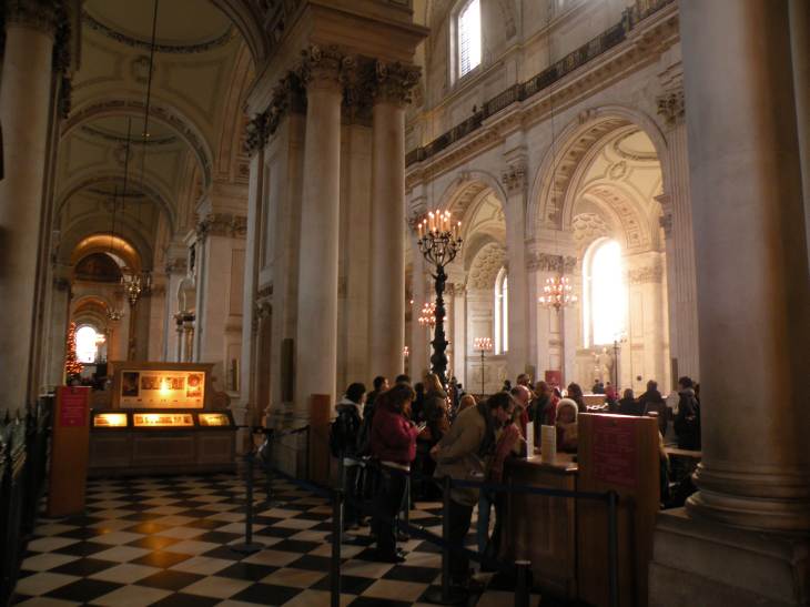  intrieur de la cathdrale St-Paul