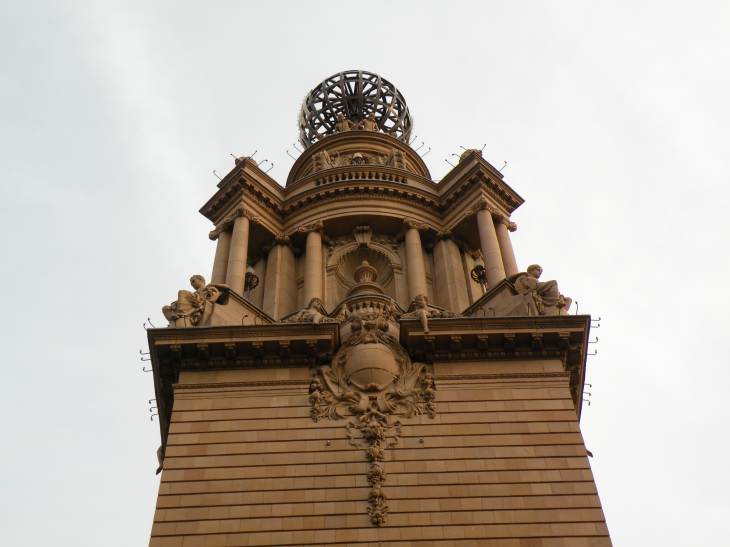  La tour du London Coliseum