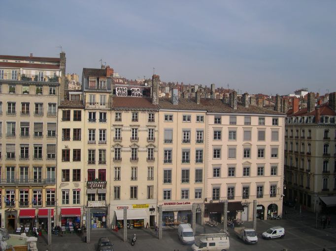  Immeubles bordant la place des Terreaux