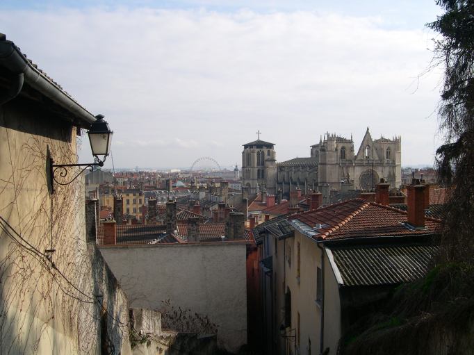  Jolie vue sur une partie de la ville