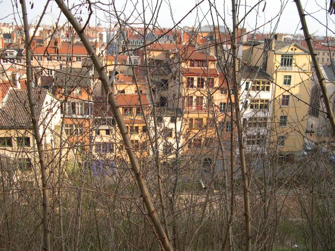  vue sur la ville, depuis la monte du Gourguillon