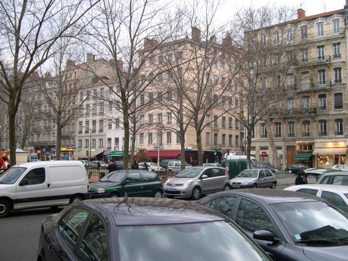  place Edgar Quinet (quartier des Brotteaux)