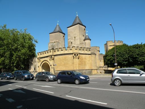  les 2 tours de la porte des Allemands