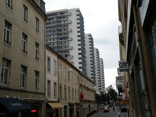  immeubles modernes avec grands balcons, quartier Saint-Sbastien