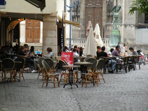  Terrasse de caf, place Saint-Epvre