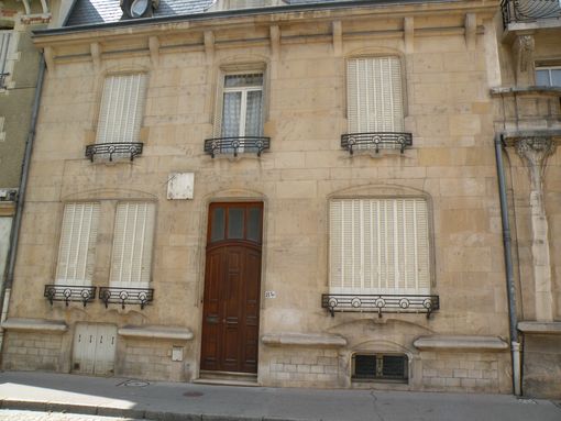  immeuble avec cadran solaire