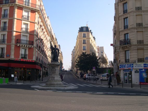  statue de Jeanne d'Arc (13e)