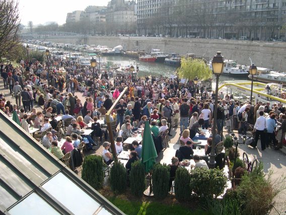  le long du Canal Saint-Martin