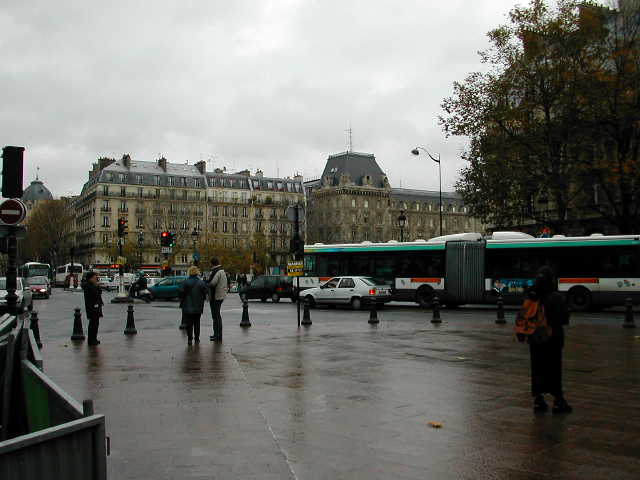  Place Saint-Michel