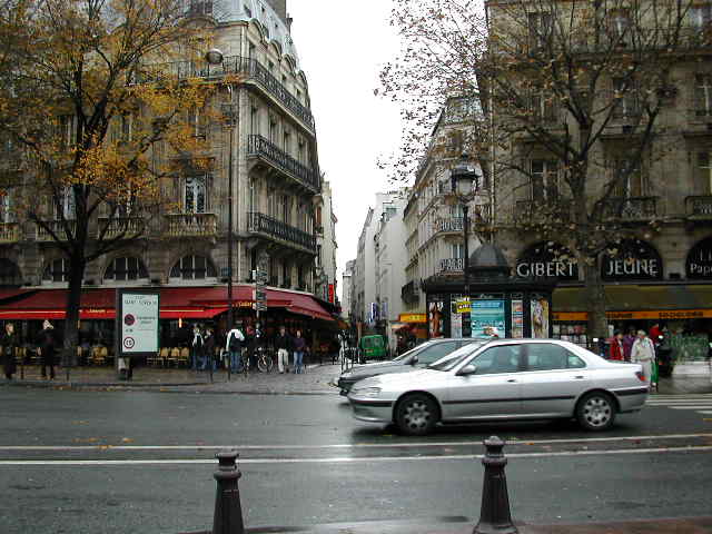  Place Saint-Michel