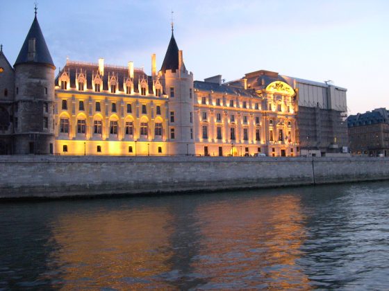  conciergerie illumine