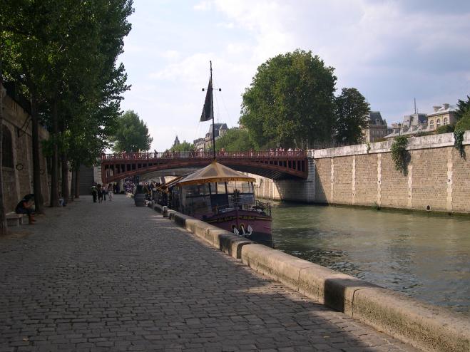  promenade sur les berges de la Seine