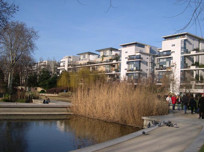  Immeubles avec vue imprenable sur le parc de Bercy