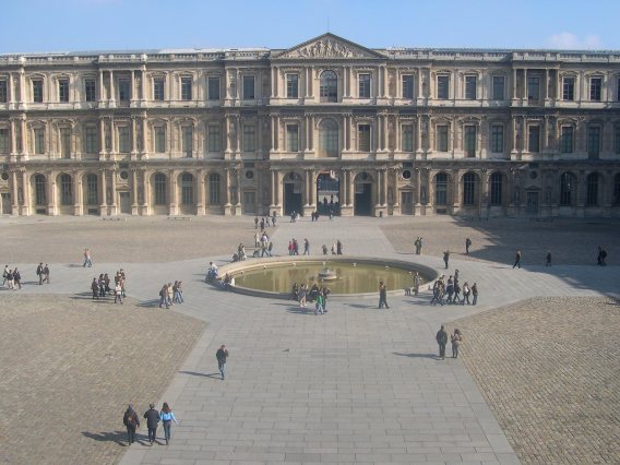  cour carre du Louvres
