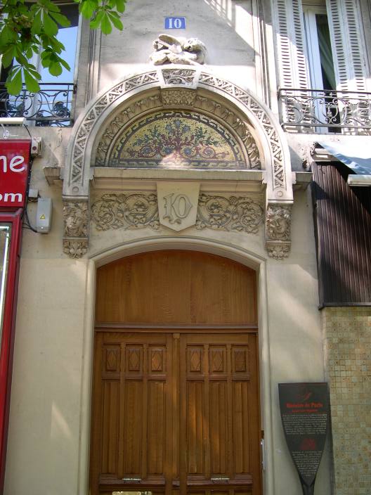  Entre d'immeuble (boulevard Arago, Paris 13e)