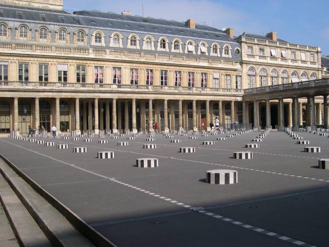  Colonnes de Buren, Palais Royal