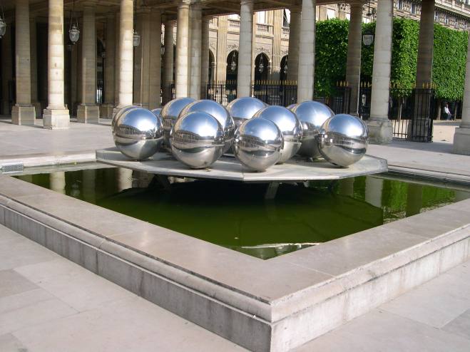  Oeuvre d'art moderne, Palais Royal