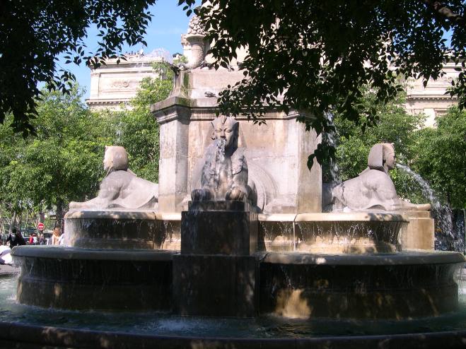  Fontaine de la place du Chteleet