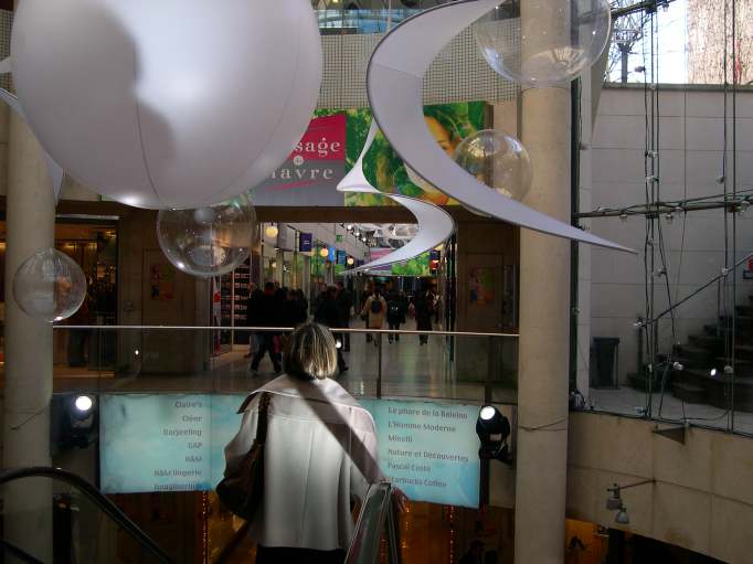  Galerie commerciale, passage du Havre