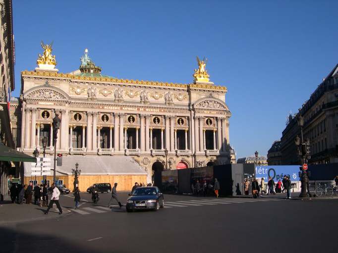  travaux devant l'Opra Garnier 