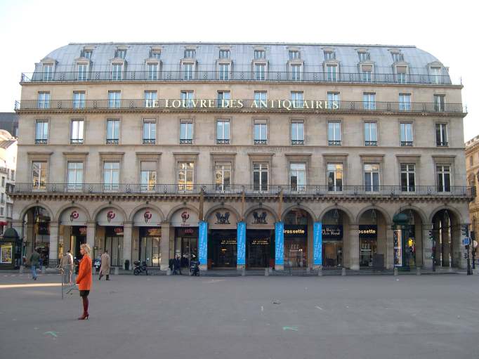  Le Louvre des Antiquaires