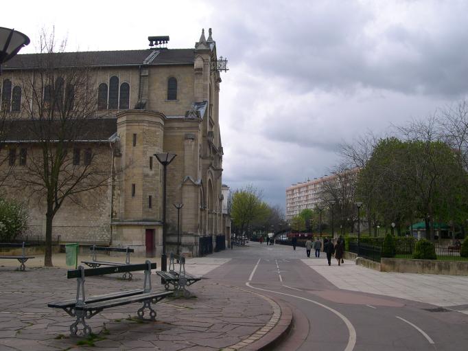  quartier rserv aux pitons et aux cyclistes, Eglise Notre-Dame du Travail, 14e