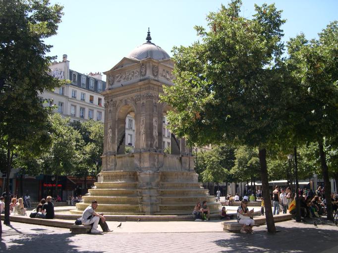  Fontaine des Innocents
