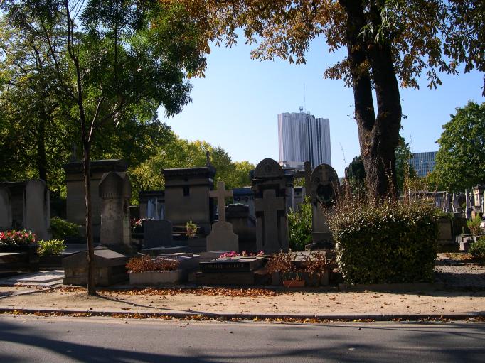  Htel Le Mridien, vu depuis le cimetire de Montparnasse