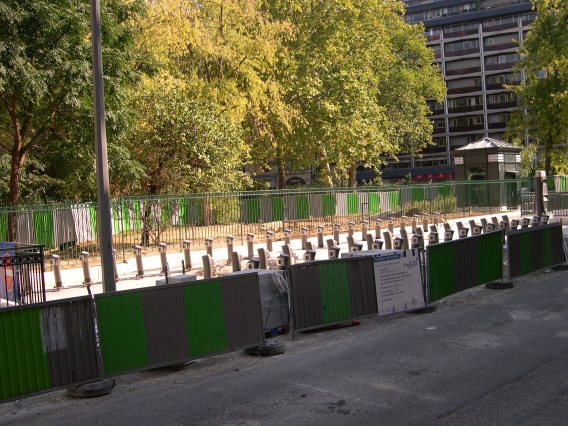  Chantier d'installation d'une nouvelle station velib, quartier Svres-Babylone