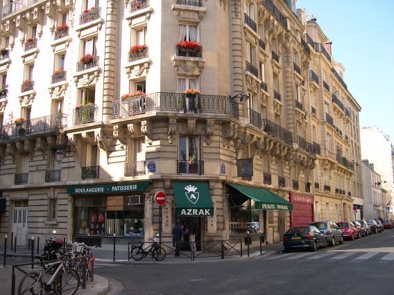  Boulangerie patisserie Azrak, spcialits libanaises, angle  rues Vaneau et Oudinot, 7e