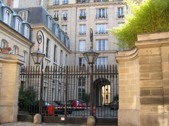  Immeubes de la rue de Varenne, 7e