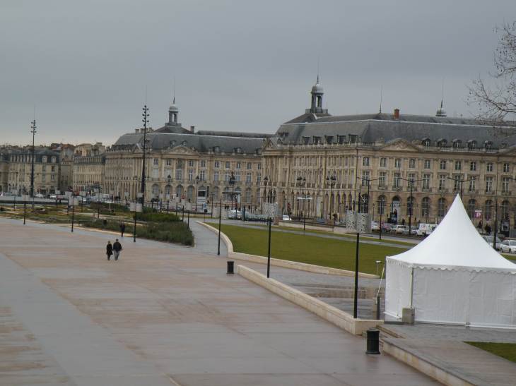  quais Richelieu et Louis XVIII
