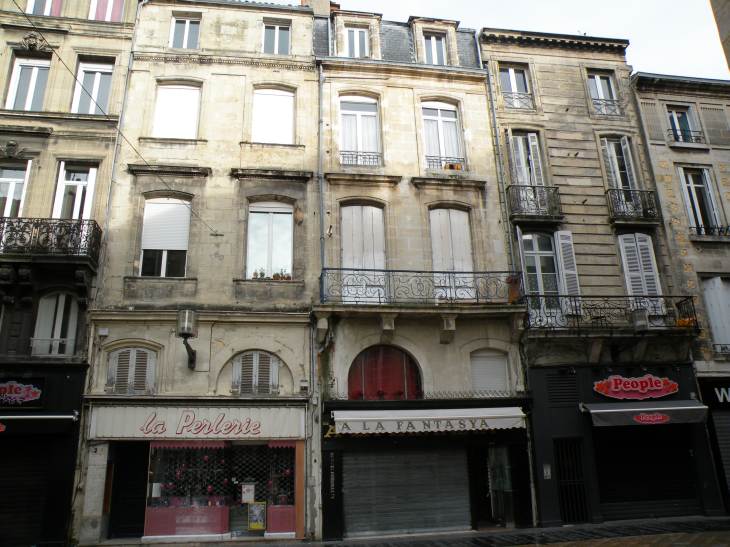  immeubles anciens de la rue Ste-Catherine