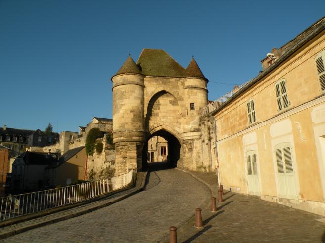  Porte d'Ardon, accs  la ville fortifie