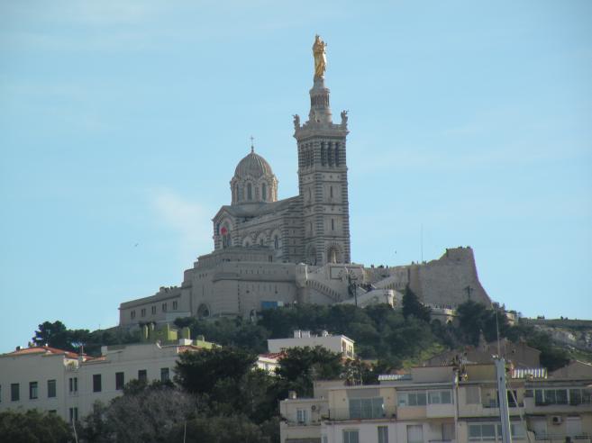  La Bonne Mre vue depuis le Vieux-Port
