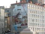  fresque gante sur un immeuble, quartier de la cathdrale