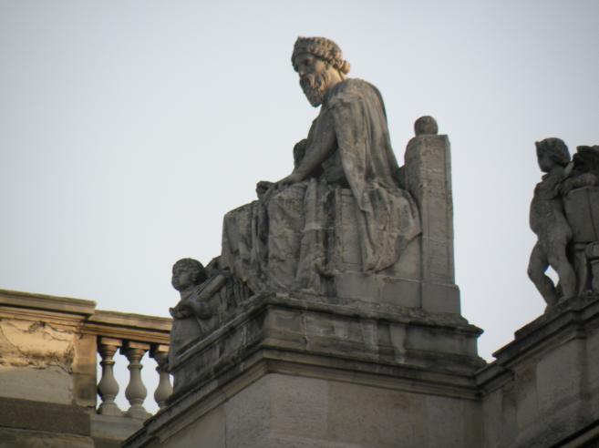  statue extrieure (Louvre)