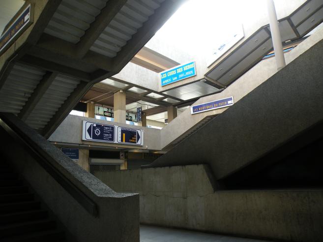  escalier du patio, centre commercial Montparnasse