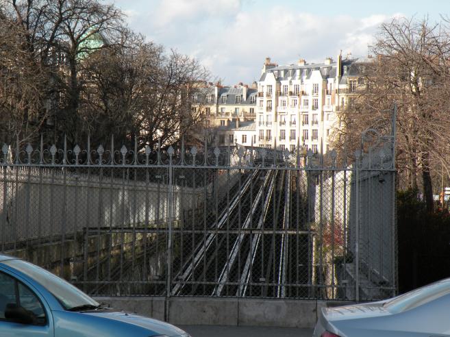  Mtro, ligne 6, sortie du tunnel, bd Pasteur
