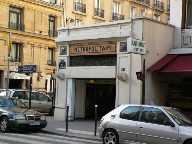  entre du mtro Volontaires, rue de Vaugirard