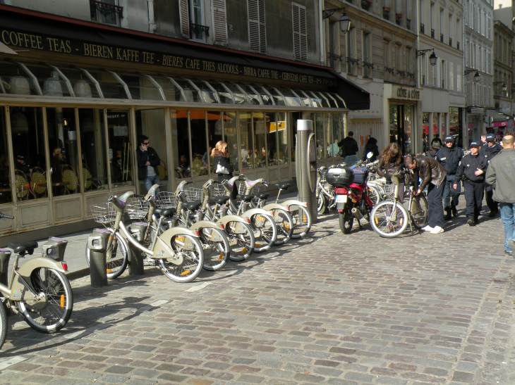  Station velib, rue de la Harpe
