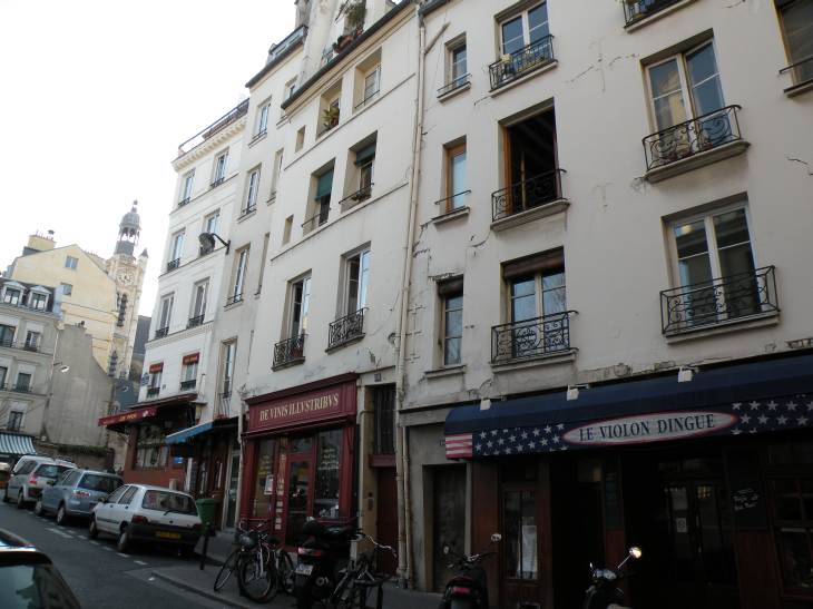  rue de la Montagne Sainte-Gennevive