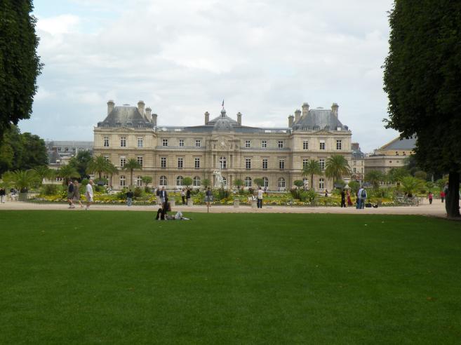  le palais du Luxembourg, vu de face